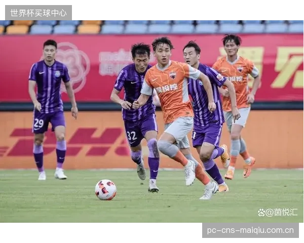 西塞面临后防线轮换考验，中卫组合稳定性至关重要。